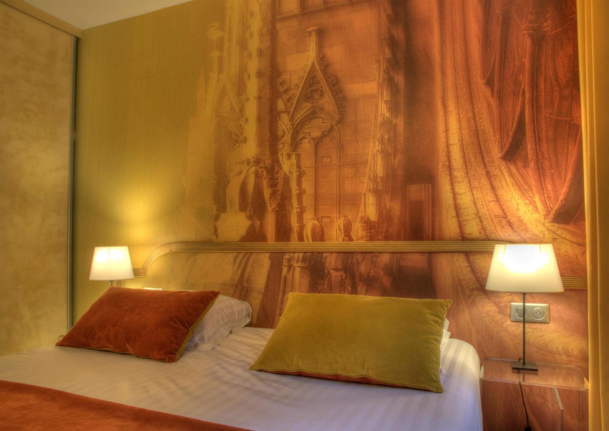 Hotel Cathedrale Strasbourg Room photo