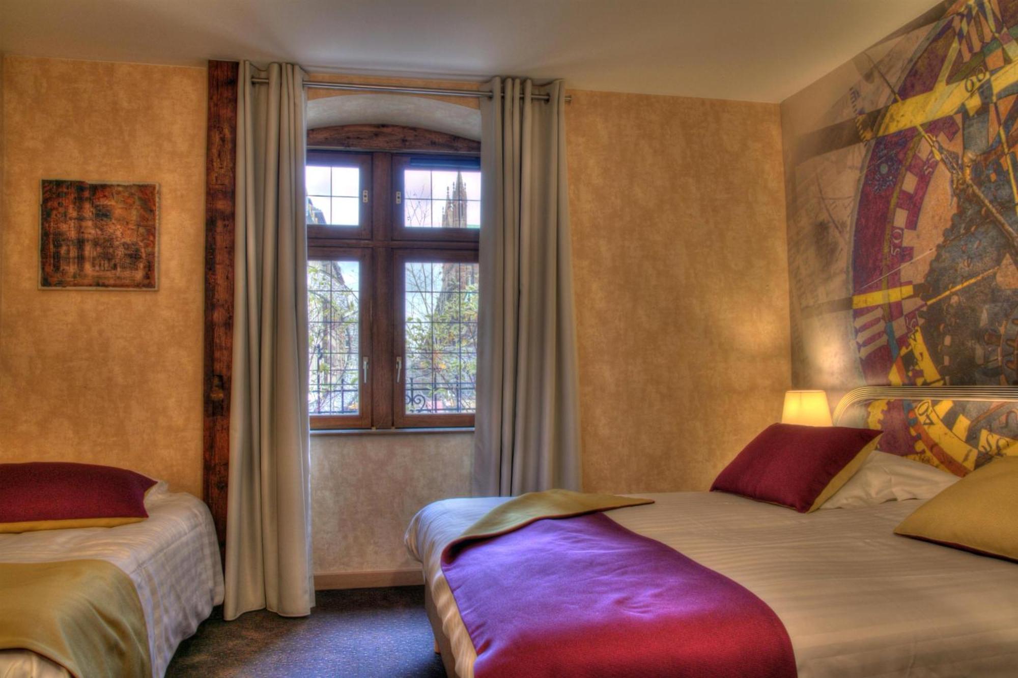 Hotel Cathedrale Strasbourg Room photo